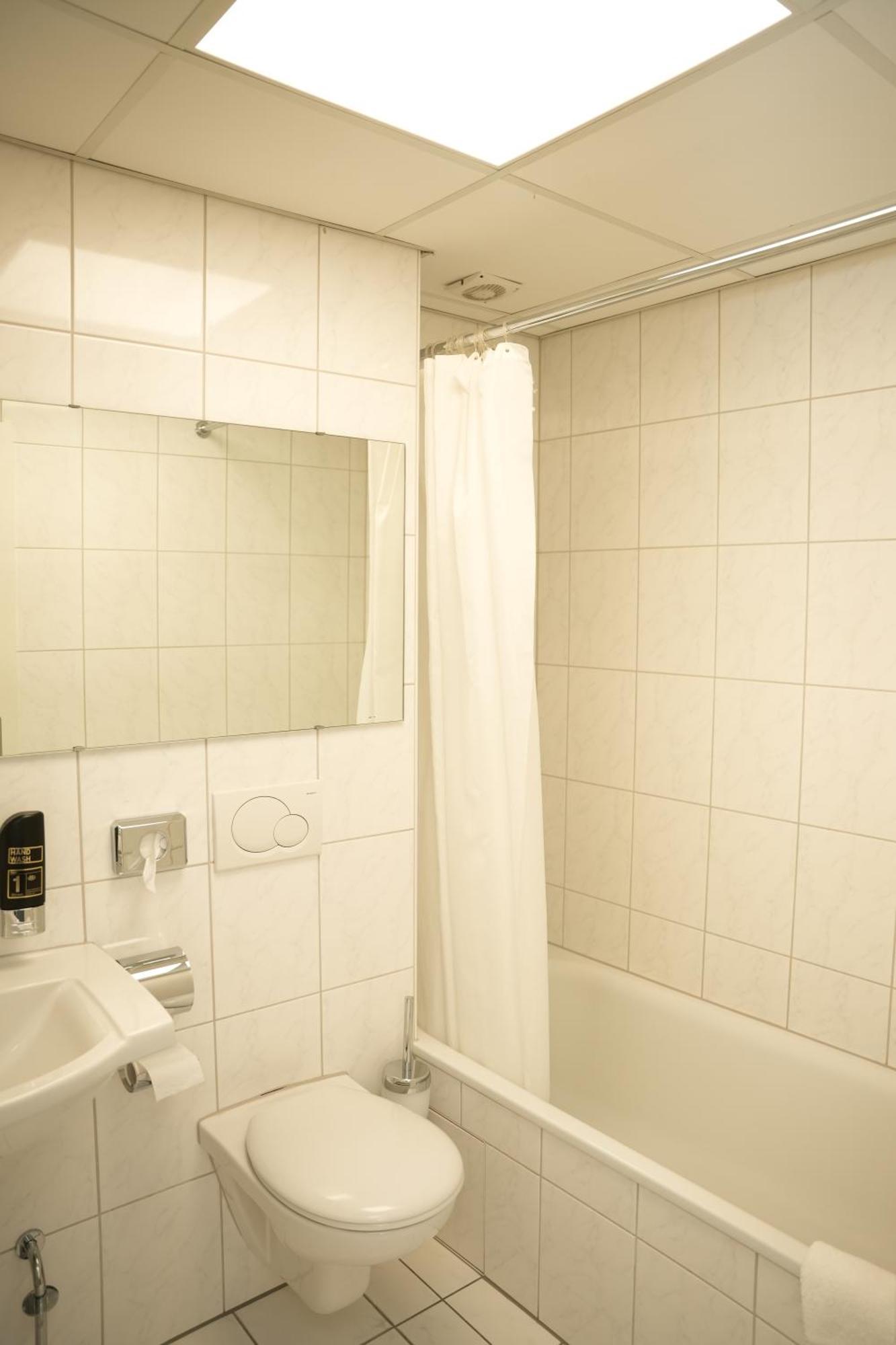 Weber Hotel MHG Eksteriør bilde